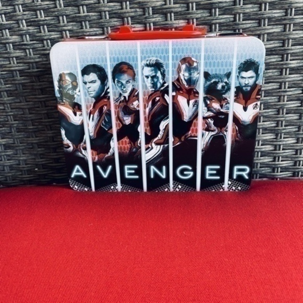 Marvel Avengers Endgame Metal Lunchbox Collectible